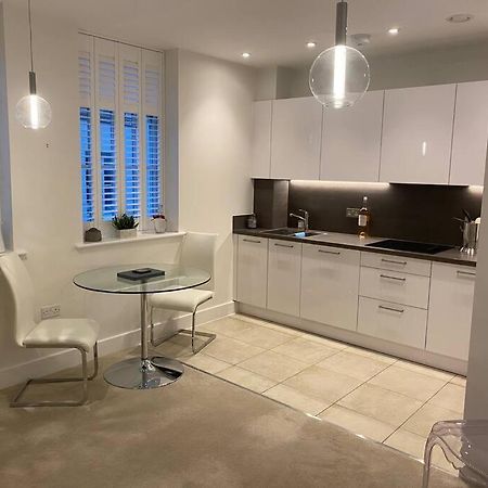 Unrivalled Location - Five Star - Worcester Apartment Екстериор снимка
