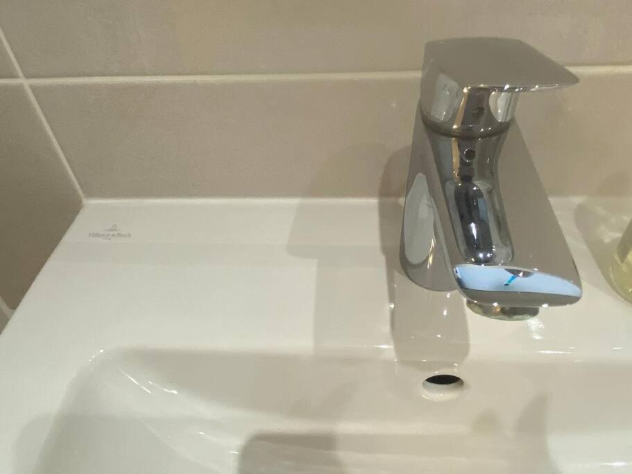 Unrivalled Location - Five Star - Worcester Apartment Екстериор снимка