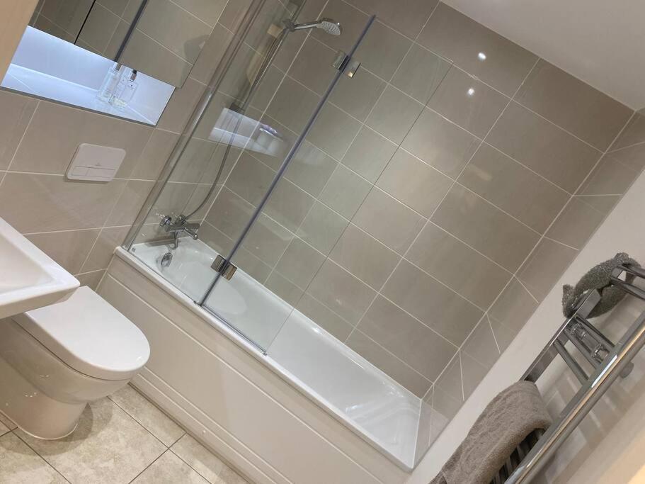 Unrivalled Location - Five Star - Worcester Apartment Екстериор снимка
