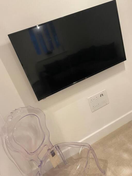 Unrivalled Location - Five Star - Worcester Apartment Екстериор снимка